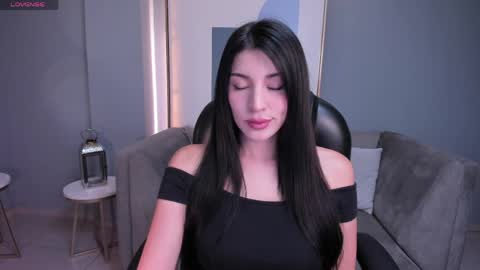 Maddison online show from April 6, 7:26 pm