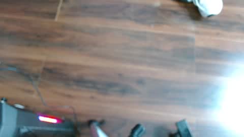Snapshot of maddy_14 chatting on January 4, 12:27 pm Maddy UwU online show from January 4, 12:27 pm