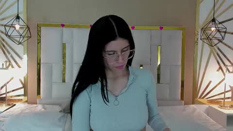 Snapshot of maddy_jacksonw chatting on September 15, 11:51 am Maddy online show from September 15, 11:51 am