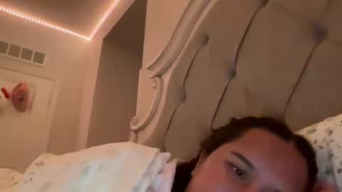 maddyafterhours online show from December 18, 8:08 am