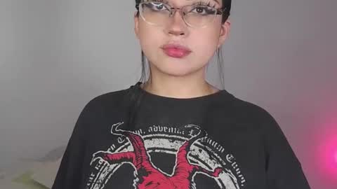   Please followme and rate me your thumbs up online show from January 6, 11:19 pm