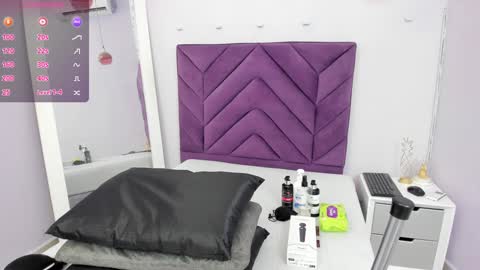 maddyjohnsonn online show from December 11, 3:35 am