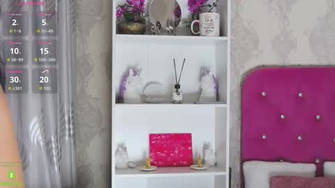 Maddy online show from November 11, 1:30 pm