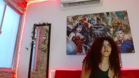 maddystone_ online show from February 27, 8:09 pm