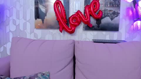 Snapshot of maddystyles_ chatting on February 7, 6:56 pm maddystyles_ online show from February 7, 6:56 pm