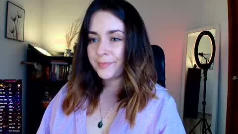 madelamee online show from March 2, 12:21 am