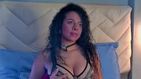 madeleinxxx_ online show from May 18, 8:04 pm