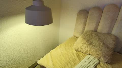 Madeline online show from April 1, 12:06 pm