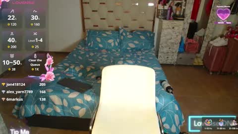 madelyn roses online show from October 10, 1:21 am