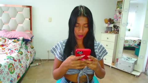 madelyn roses online show from December 6, 9:45 pm