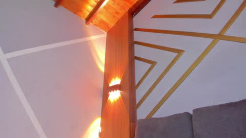 Melissa     700  1400 -5 online show from December 8, 12:52 pm