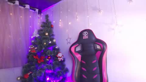 Madison   online show from December 17, 12:53 pm