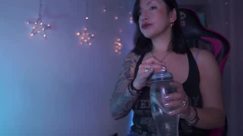 Madison   online show from November 18, 12:17 pm