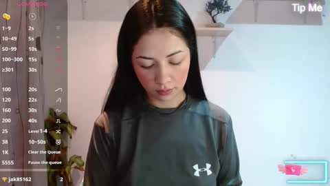 Snapshot of madisoncambel chatting on December 5, 9:50 am Madison Cambel online show from December 5, 9:50 am