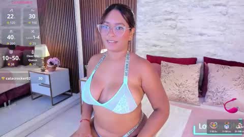 madisonhunterr_ online show from September 29, 7:30 pm