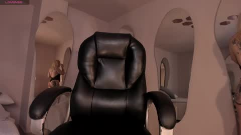Madison Kane online show from May 11, 4:04 pm