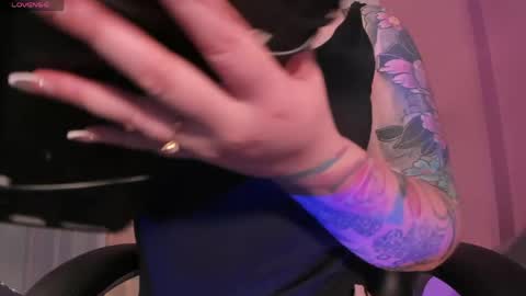 Madison Kane online show from May 21, 1:20 pm