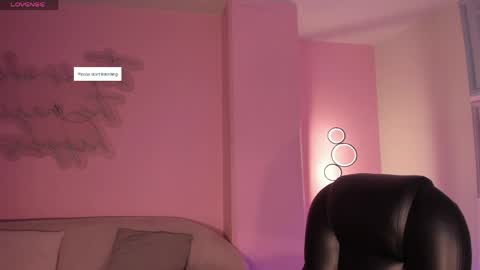 Madison Kane online show from May 18, 11:05 am