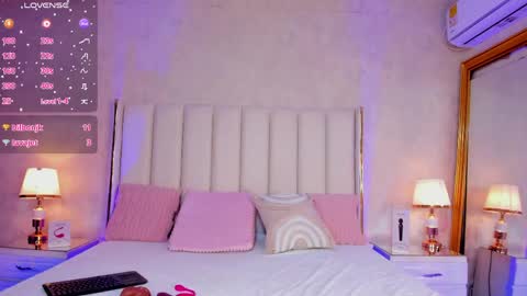 madissonbonny_ online show from May 8, 10:22 pm