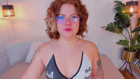 madissonmoore5 online show from September 24, 12:37 pm