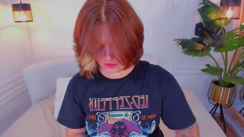 madissonmoore5 online show from September 13, 2:03 pm