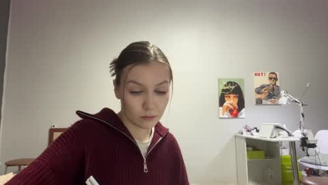 Mary online show from April 8, 4:42 pm