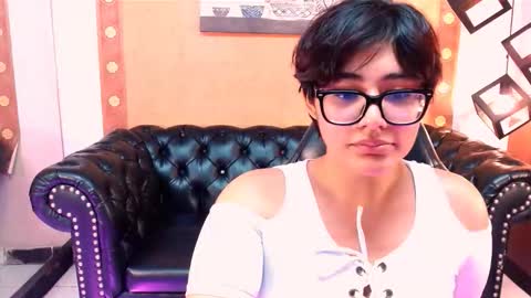 mady_lewis online show from January 13, 5:17 pm