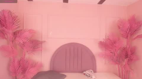 madyscarlett online show from October 24, 11:50 am