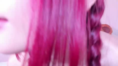 Mae Lyra online show from October 20, 10:13 pm