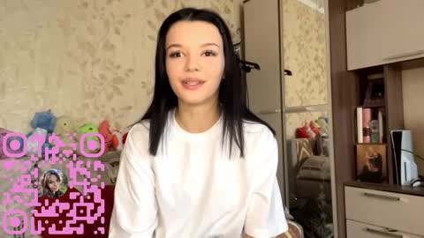 Emilia  online show from March 26, 8:16 am