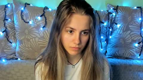 Maggie online show from May 6, 4:27 am