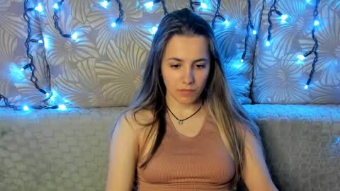 Maggie online show from May 22, 4:21 am