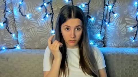 Maggie online show from May 14, 4:51 am