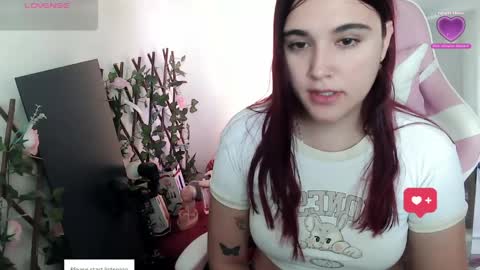 Luna  online show from April 4, 5:45 pm