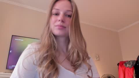 Alice  online show from January 14, 9:58 am