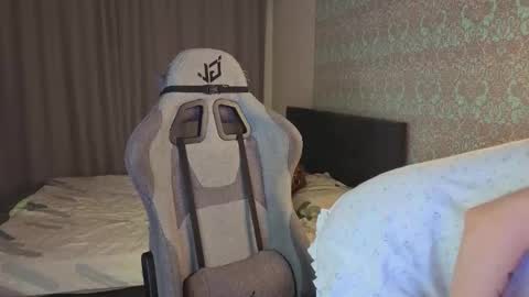 Merry online show from November 26, 1:39 am