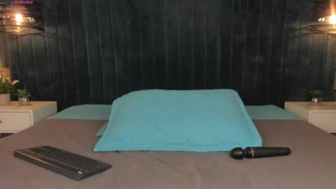 magic_zahara online show from April 29, 5:21 am