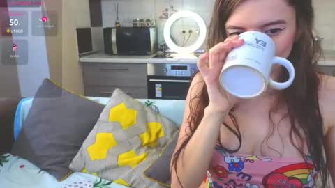 Snapshot of magical_mermaids chatting on February 18, 9:43 am Alice online show from February 18, 9:43 am