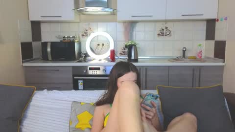 Snapshot of magical_mermaids chatting on January 28, 11:17 am Alice online show from January 28, 11:17 am