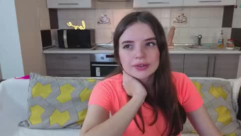 Snapshot of magical_mermaids chatting on September 30, 9:48 am Alice online show from September 30, 9:48 am