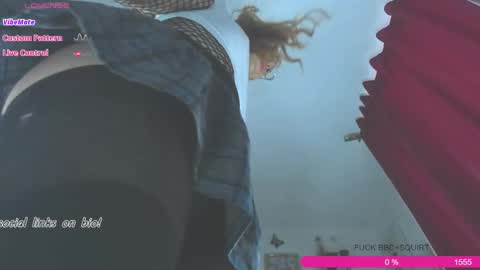 Snapshot of magical_orgasm chatting on February 17, 9:43 pm Lorelei online show from February 17, 9:43 pm