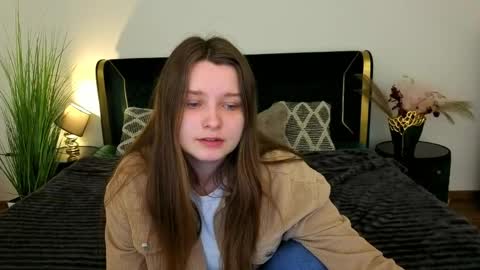 Emily online show from May 11, 6:04 am