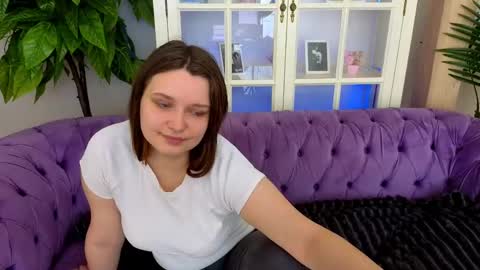 Emily online show from May 7, 6:39 am