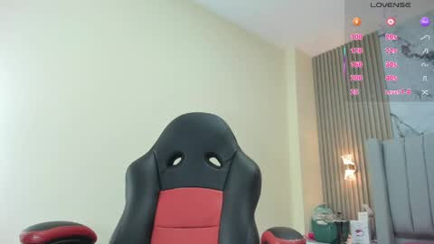 magievans1 online show from May 20, 12:57 pm