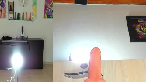 maia_funny online show from March 16, 4:26 am