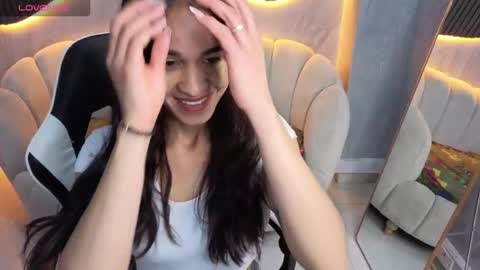 Snapshot of maia_tx chatting on September 29, 1:38 pm Online 800 to 1400 online show from September 29, 1:38 pm