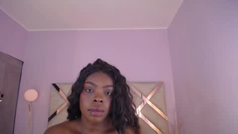 Maia Charris online show from May 6, 12:20 pm