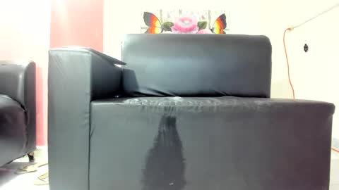 maickluna online show from September 24, 5:28 am