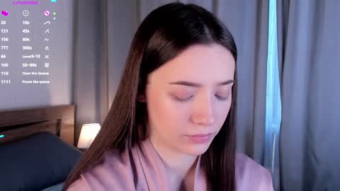 Lucy online show from December 20, 2:41 am