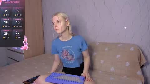 Your kitty online show from November 9, 3:24 am